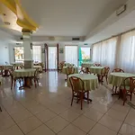 מלון Roma Sul Mare 3*