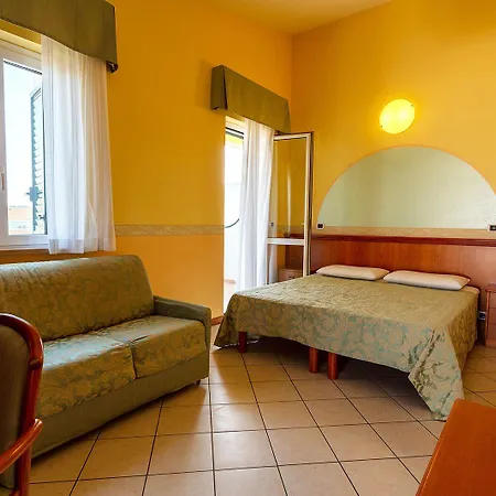 Roma Sul Mare Hotel Roseto Degli Abruzzi