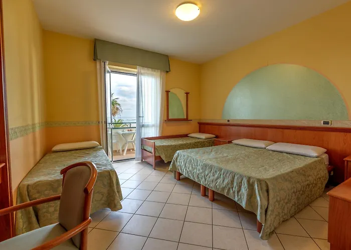 Roma Sul Mare 로세토데글리아브루찌