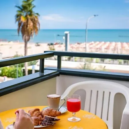 Szálloda Roma Sul Mare Roseto degli Abruzzi