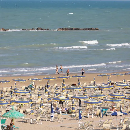 Roma Sul Mare Hotel Roseto Degli Abruzzi